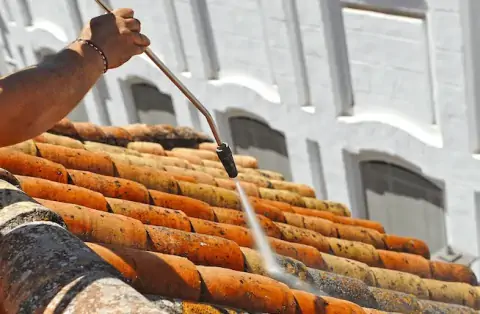 Nettoyage de toitures - Longpré-les-Corps-Saints